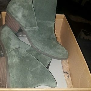 Ruff Hewn "Easton Split" Ankle Boots size 8 1/2